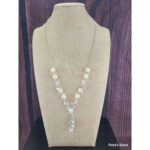 Avon Women's Faux Round Pearls & Crystals Silvertone Necklace/ Extender 23" - Picture 1 of 6